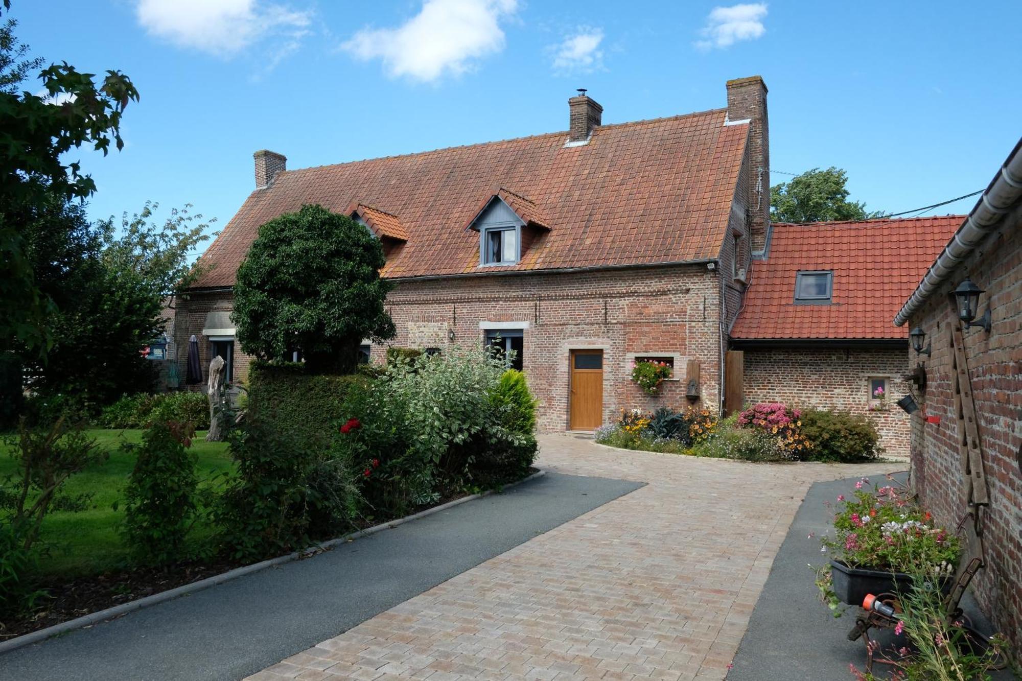 Bed and Breakfast Les Charmilles Hazebrouck Exterior foto